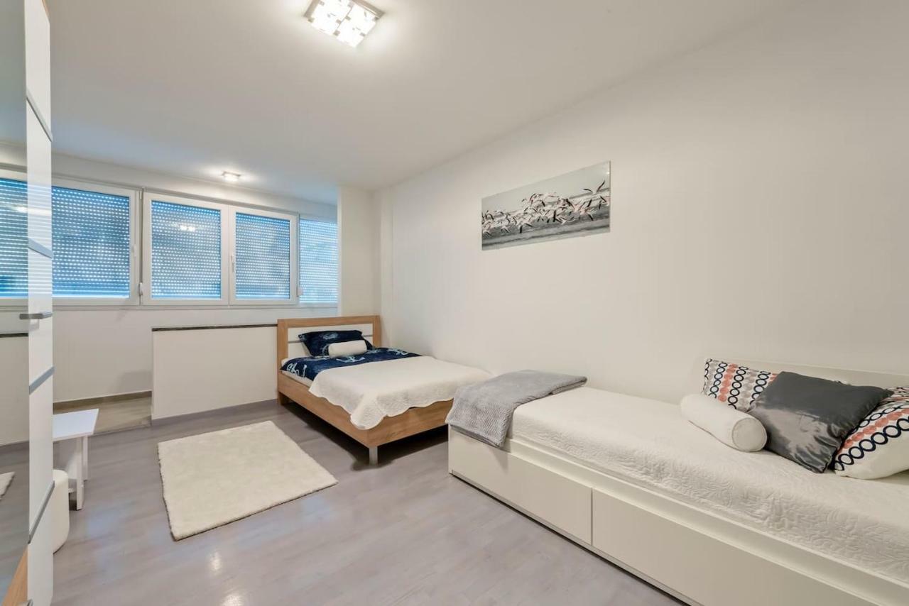 L'aurora Luxury Apartment